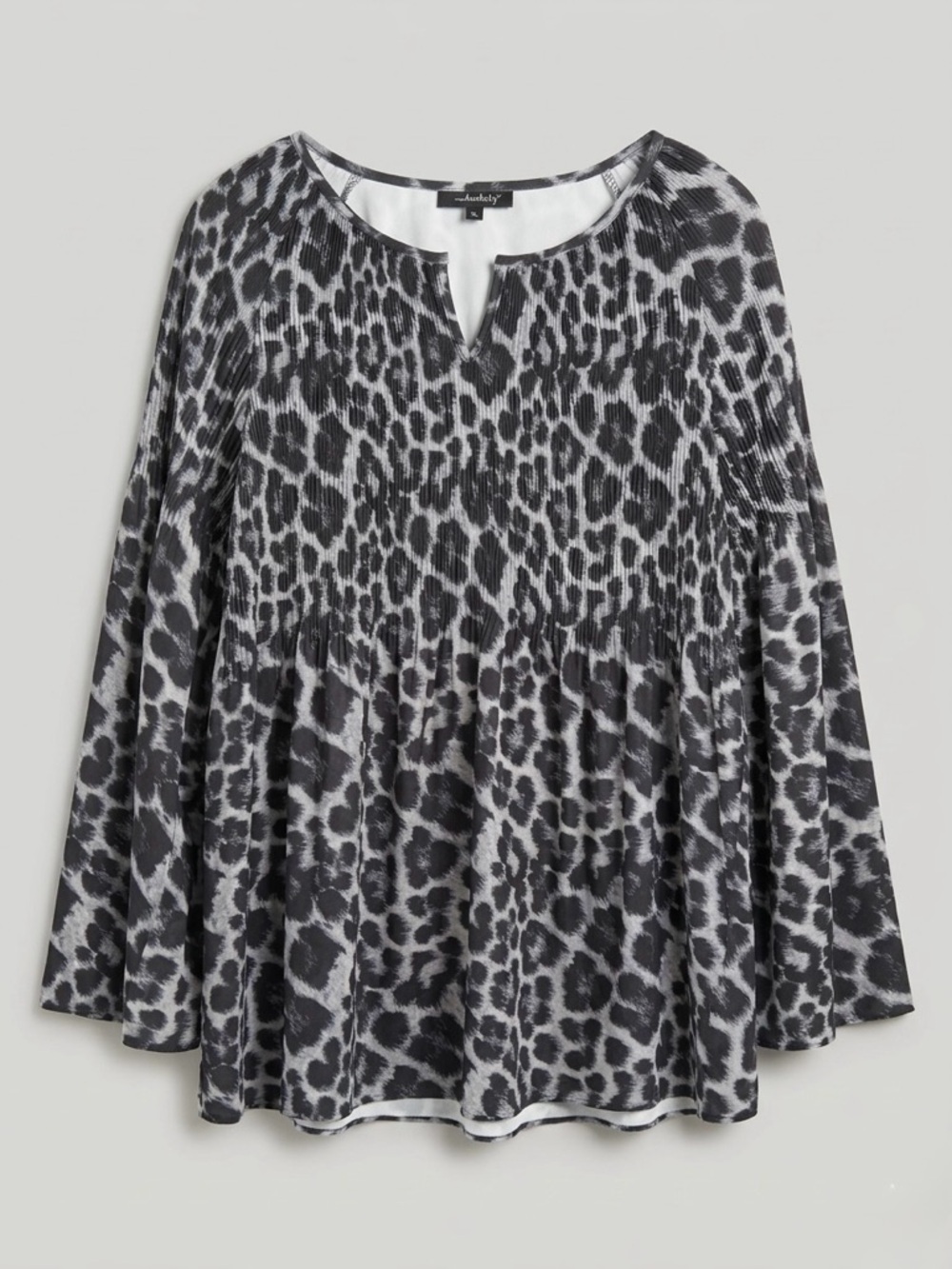 CHARLIE B Gray and Black Leopard Print Tunic Top